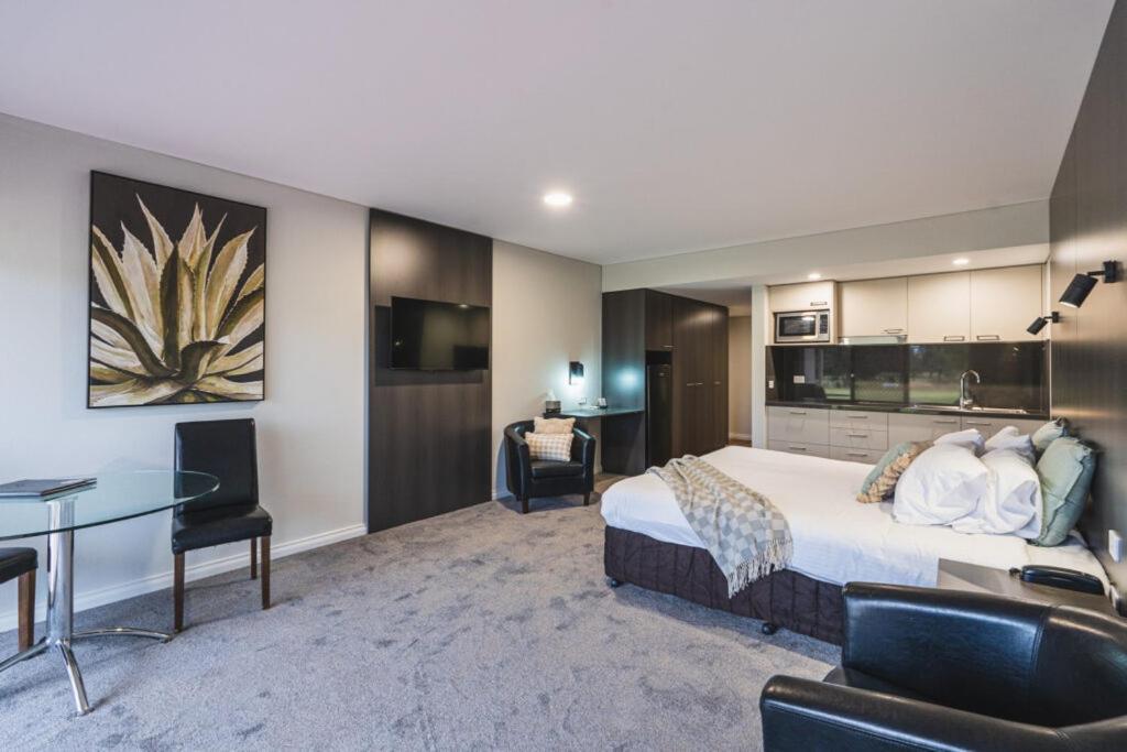 ヤラウォンガ マルワーラ ゴルフ クラブ リゾート エクステリア 写真 Studio apartment